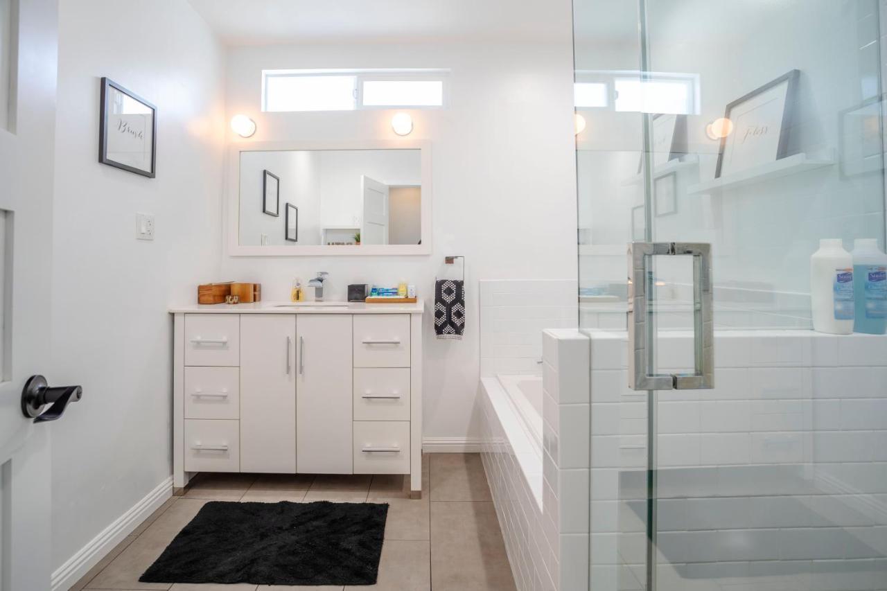 Enchanting Sherman Oaks Home With Pool Permit #Hsr Two One Zero Zero 2605 Los Angeles Exteriör bild