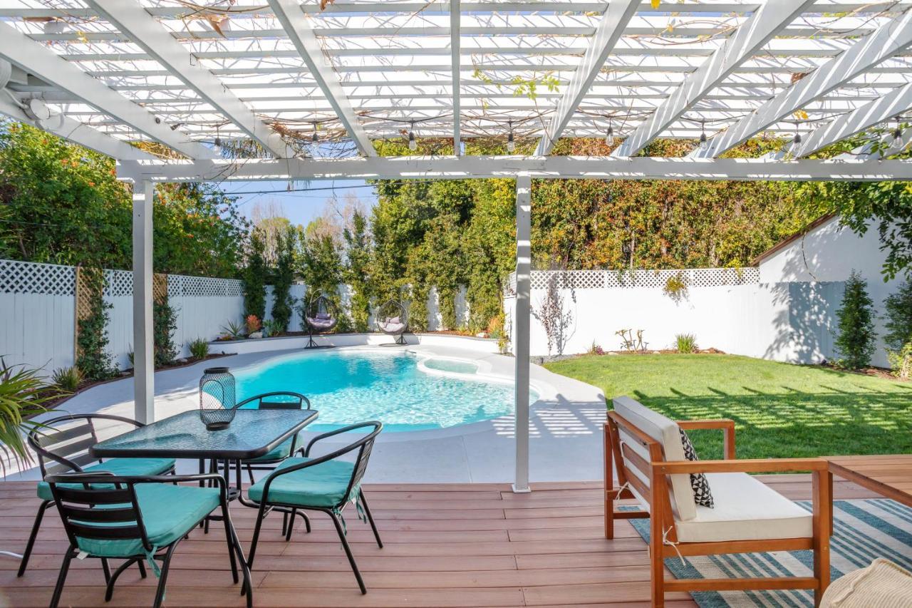 Enchanting Sherman Oaks Home With Pool Permit #Hsr Two One Zero Zero 2605 Los Angeles Exteriör bild